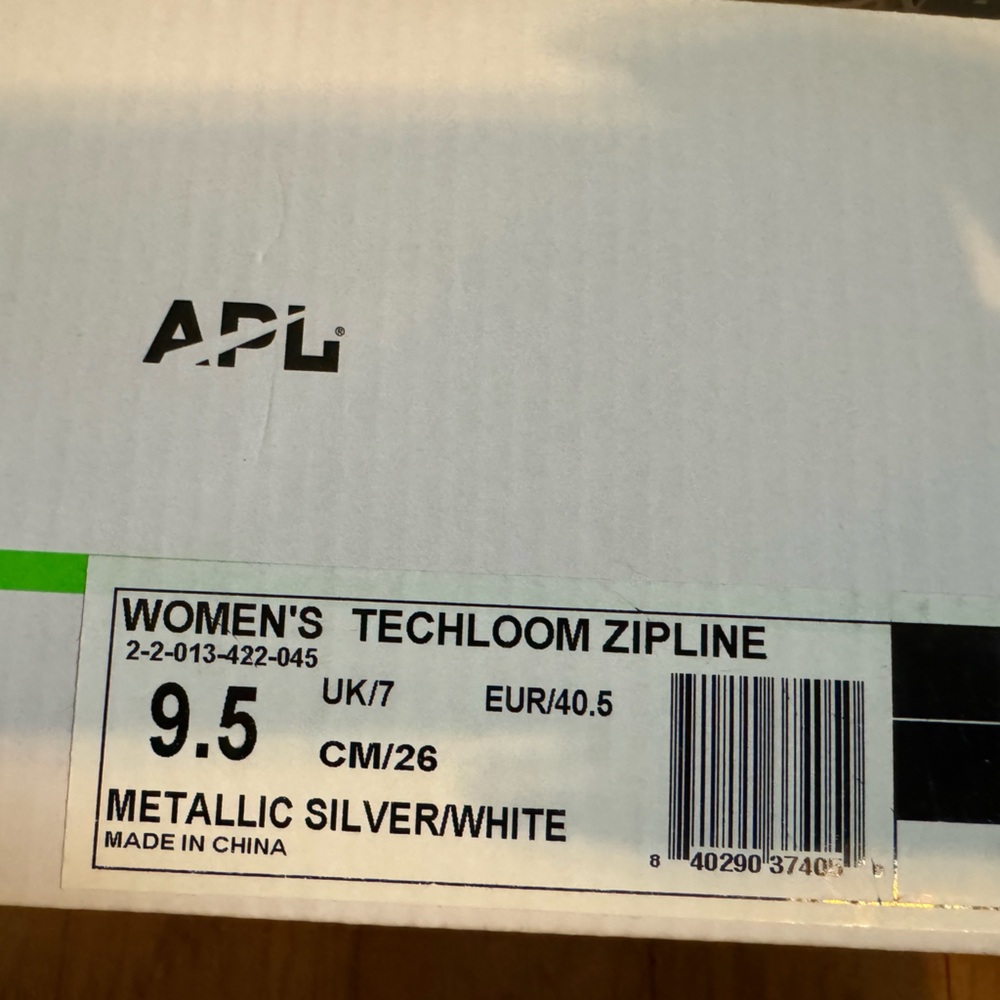 APL Zipline - Metallic Silver Women’s 9.5 - Picture 4 of 4
